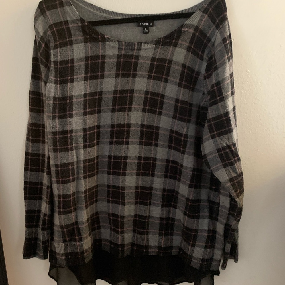Torrid plaid sweater Size 3